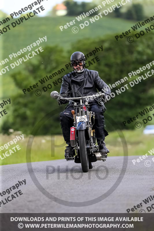 Vintage motorcycle club;eventdigitalimages;no limits trackdays;peter wileman photography;vintage motocycles;vmcc banbury run photographs